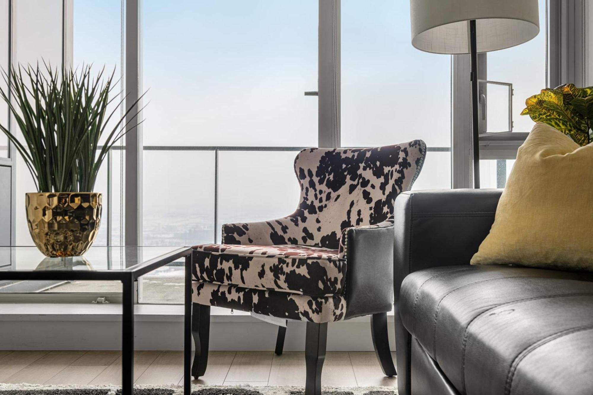 Villa Stunning 34Th Floor Views, Prime Downtown Location - Near Stampede, Casino, Bars! Free Banff Pass, Parking, Wine! YYC Exterior foto